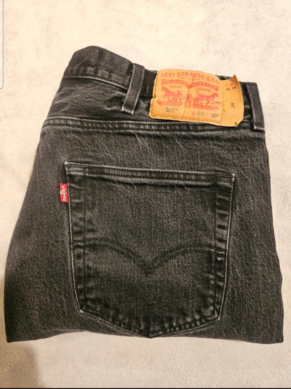 Classic Levi's 501 Original Fit Black Denim Jeans Mens W38 L30 Straight Leg